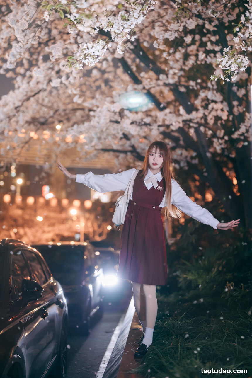 图片[4]-[YITUYU艺图语]2022.04.23 邂逅樱花雨 兔子Zzz不吃胡萝卜[21+1P／246MB]-绅士图