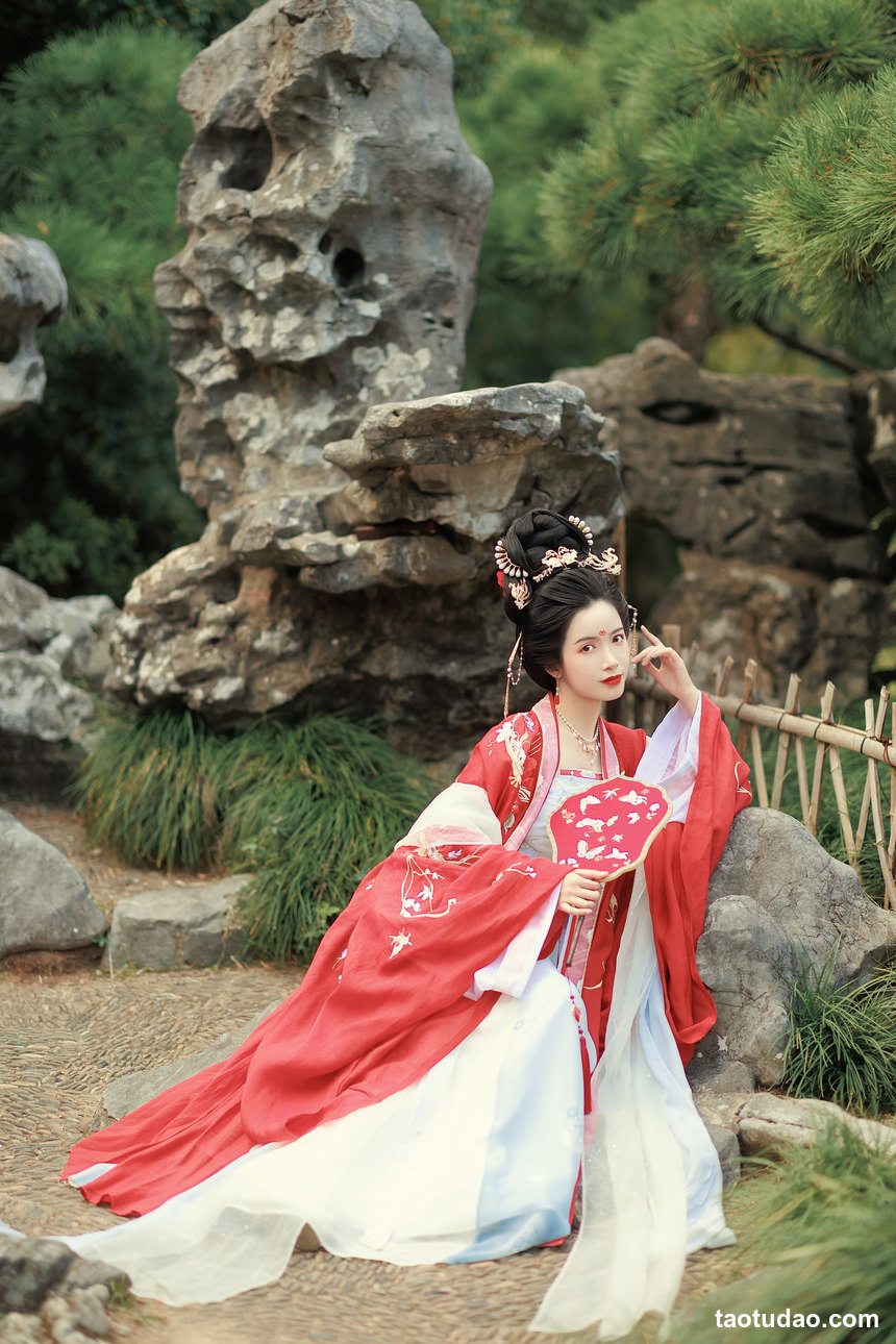 图片[3]-[YITUYU艺图语]2022.12.27 江南初秋 一只阿梦崽[38+1P／485MB]-绅士图