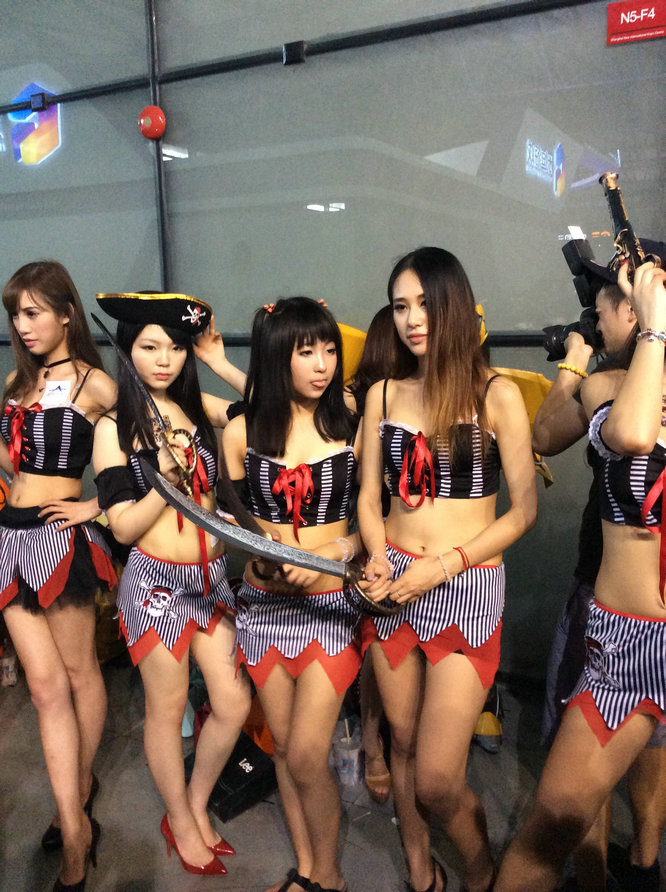 2014 ChinaJoy  Showgirl高清写真合集 NO.012 / 183P/283MB / 美图集锦-绅士图