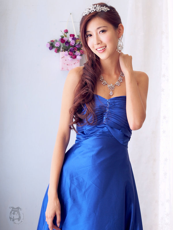 台湾清纯美女 Kila晶晶-廖挺伶 蓝白婚紗超清写真 / 11P-106MB / 唯美杂图-绅士图