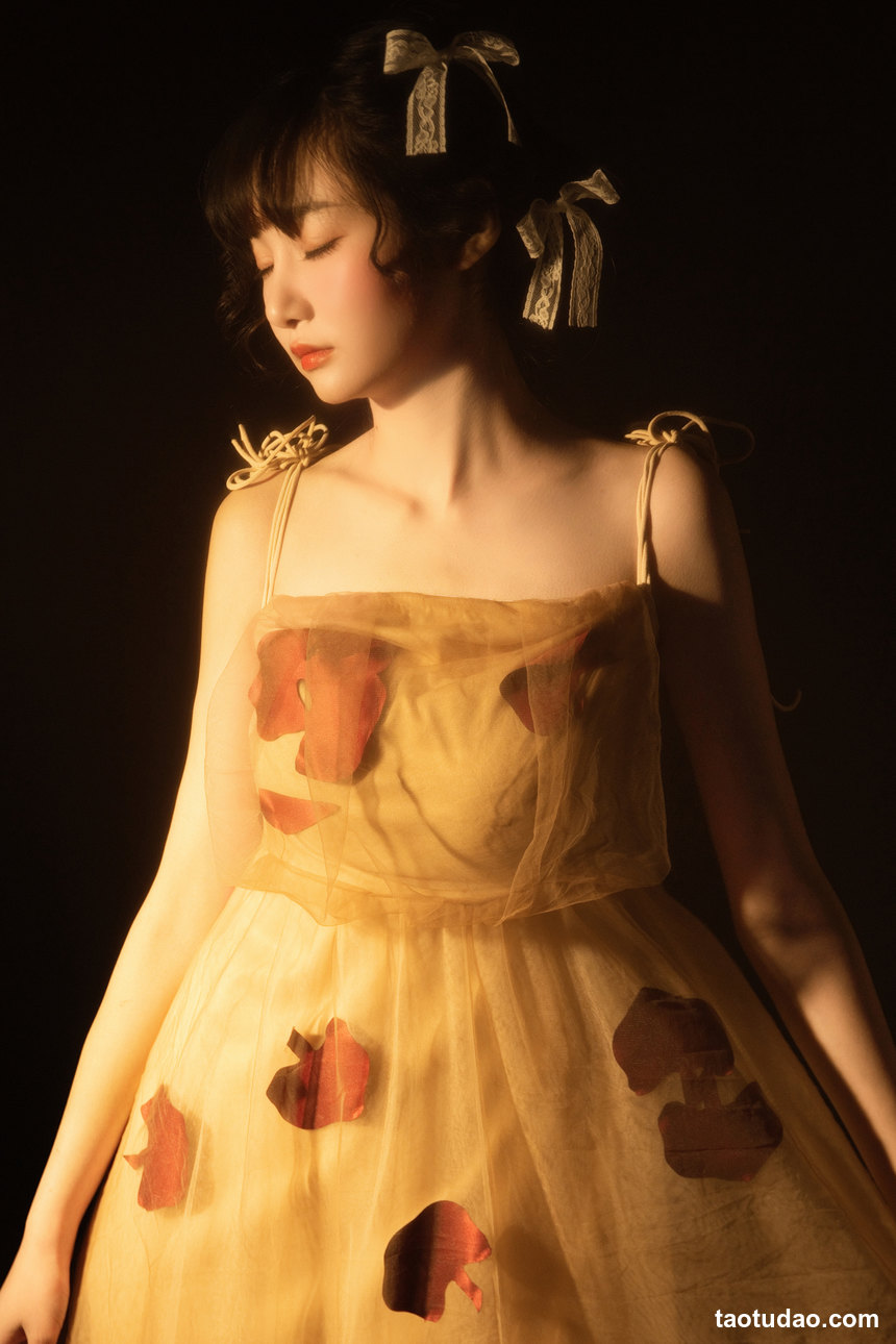 图片[4]-[YITUYU艺图语]2022.11.08 油画向日葵 阿瑶[21+1P／128MB]-绅士图