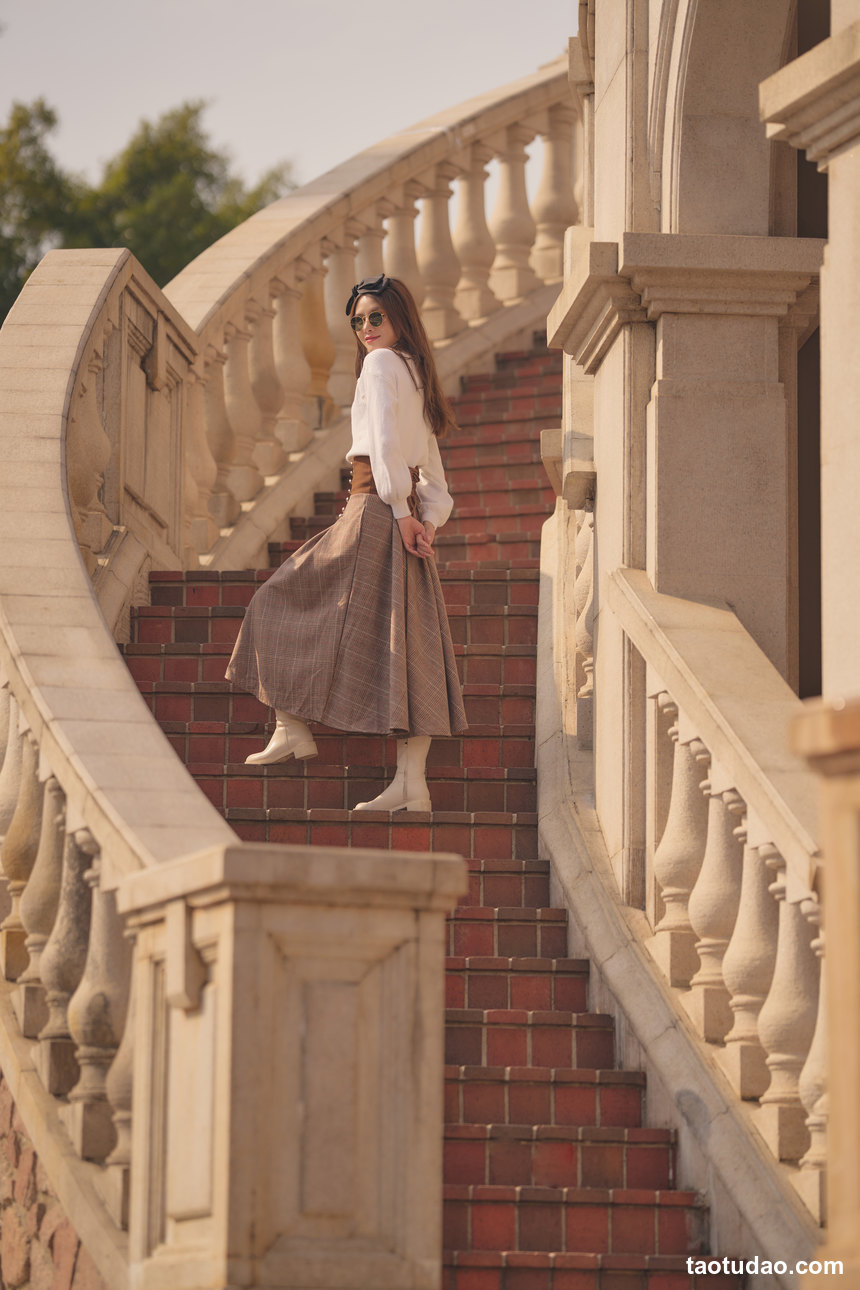 图片[2]-[YITUYU艺图语]2022.04.28 法式溫柔 Gaia[31+1P／637MB]-绅士图