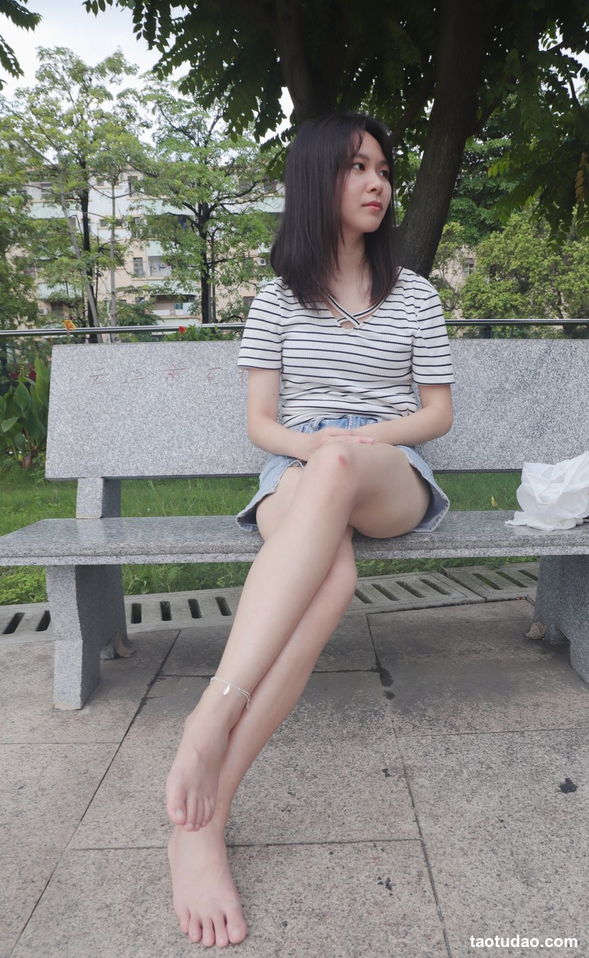 图片[2]-Pary摄影 NO.001 大美女慧婷公园展示美脚[153P／868MB]-绅士图