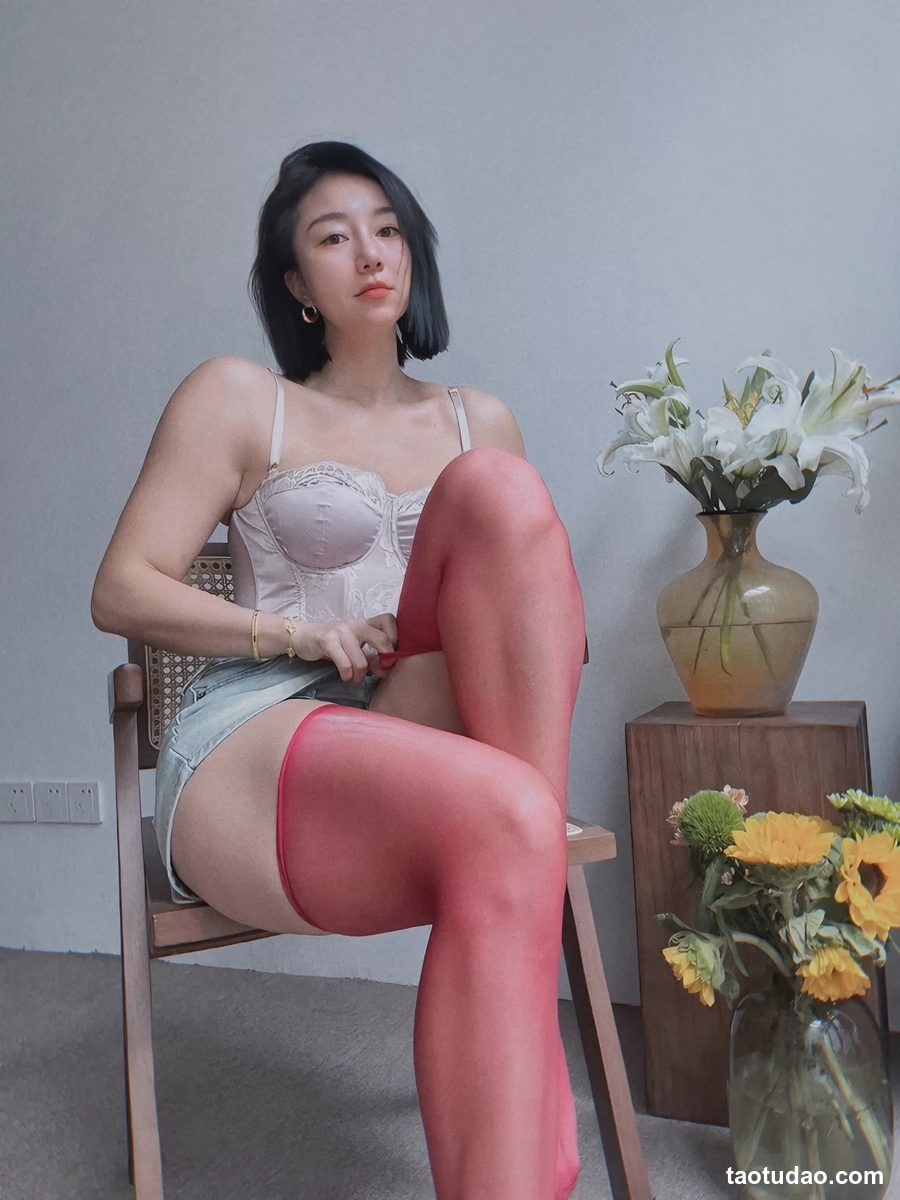 鹿瑶 - 你介意多一个情人吗 [12P-26MB]-绅士图