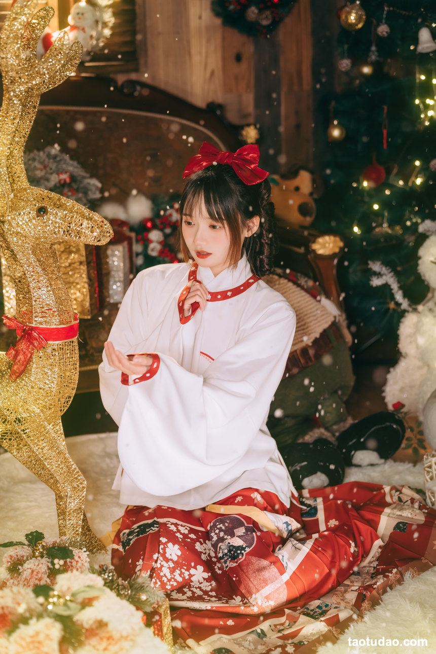 图片[2]-[YITUYU艺图语]2022.12.27 汉洋折衷的圣诞 兔子Zzz不吃胡萝卜[28+1P／194MB]-绅士图