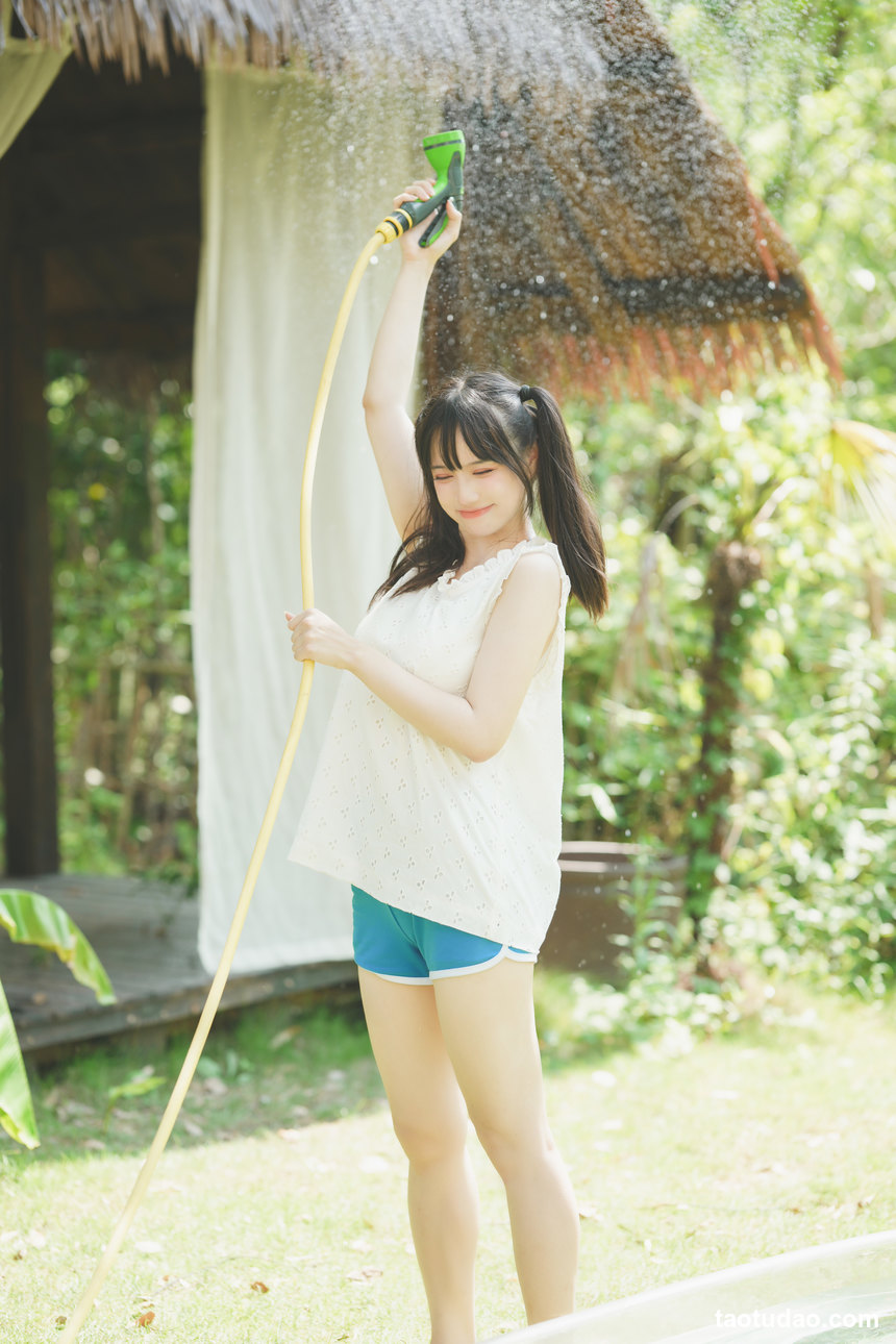 图片[4]-[YITUYU艺图语]2022.09.05 夏日少女与西瓜 贰加六[38+1P／147MB]-绅士图