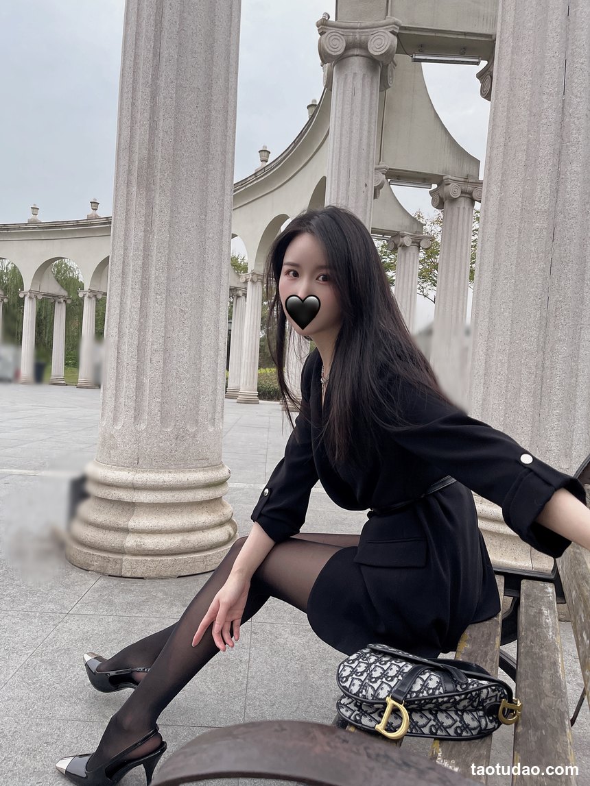 图片[2]-软妹小九九[July芝岚] – 黑丝户外 [49P-209MB]-绅士图