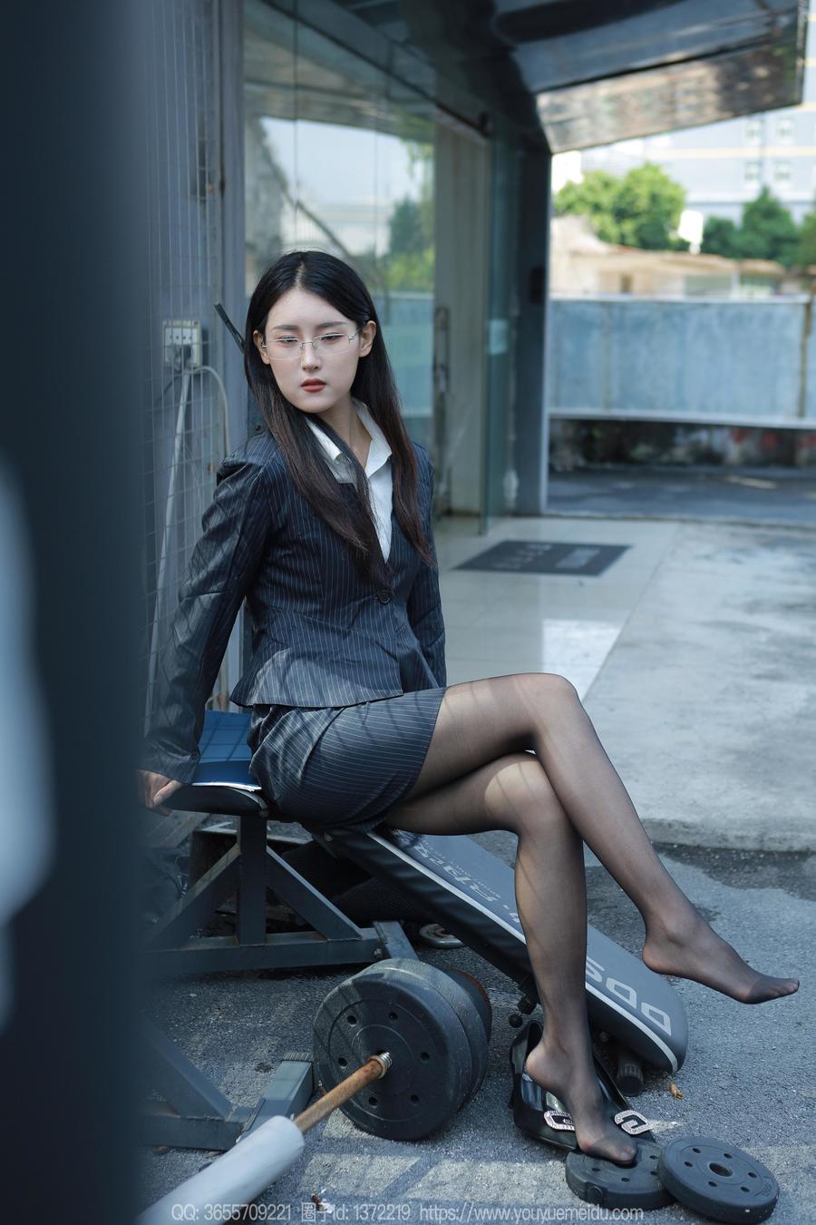 图片[4]-[IESS异思趣向] 2023.11.03 丝享家 1576 小宝《懂事早到女人》[88P-101.8M]-绅士图