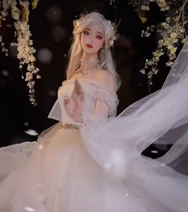《王者荣耀》联名婚纱真的有人买吗?小柔一人集齐四套,貂蝉仙气