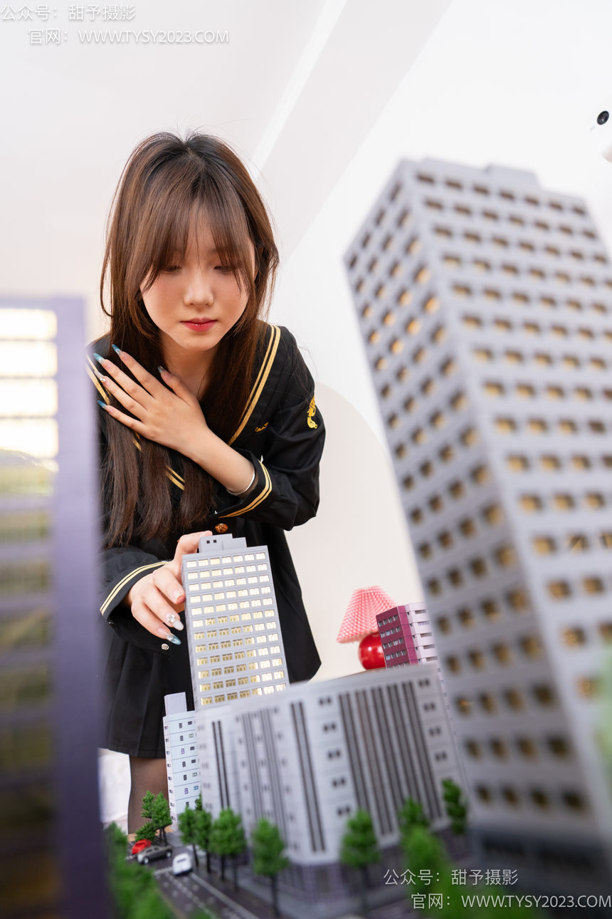 图片[3]-甜予摄影 NO.077 璇璇-JK制服、凉爽高跟鞋、嘿丝（脚尖透明款）、小人国剧情[128P+2V／10.6GB]-绅士图