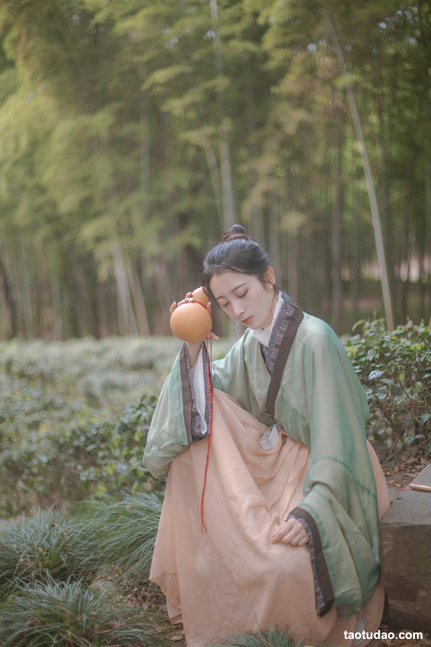 图片[2]-[YITUYU艺图语]2022.03.30 赠隐者 五月的三花猫[22+1P／104MB]-绅士图