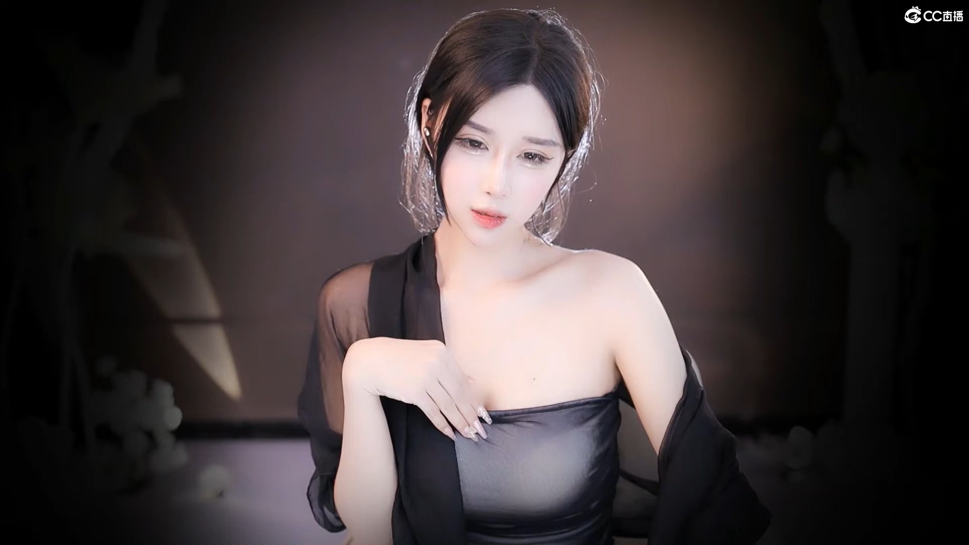 网易CC 小恩雅 20220610 / 饭拍视频-艺库