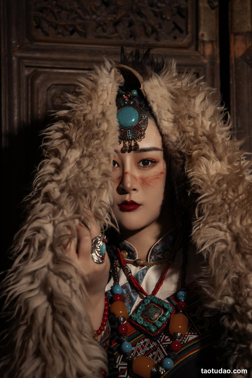 图片[4]-[YITUYU艺图语]2022.10.31 藏服 琳琳[25+1P／493MB]-绅士图