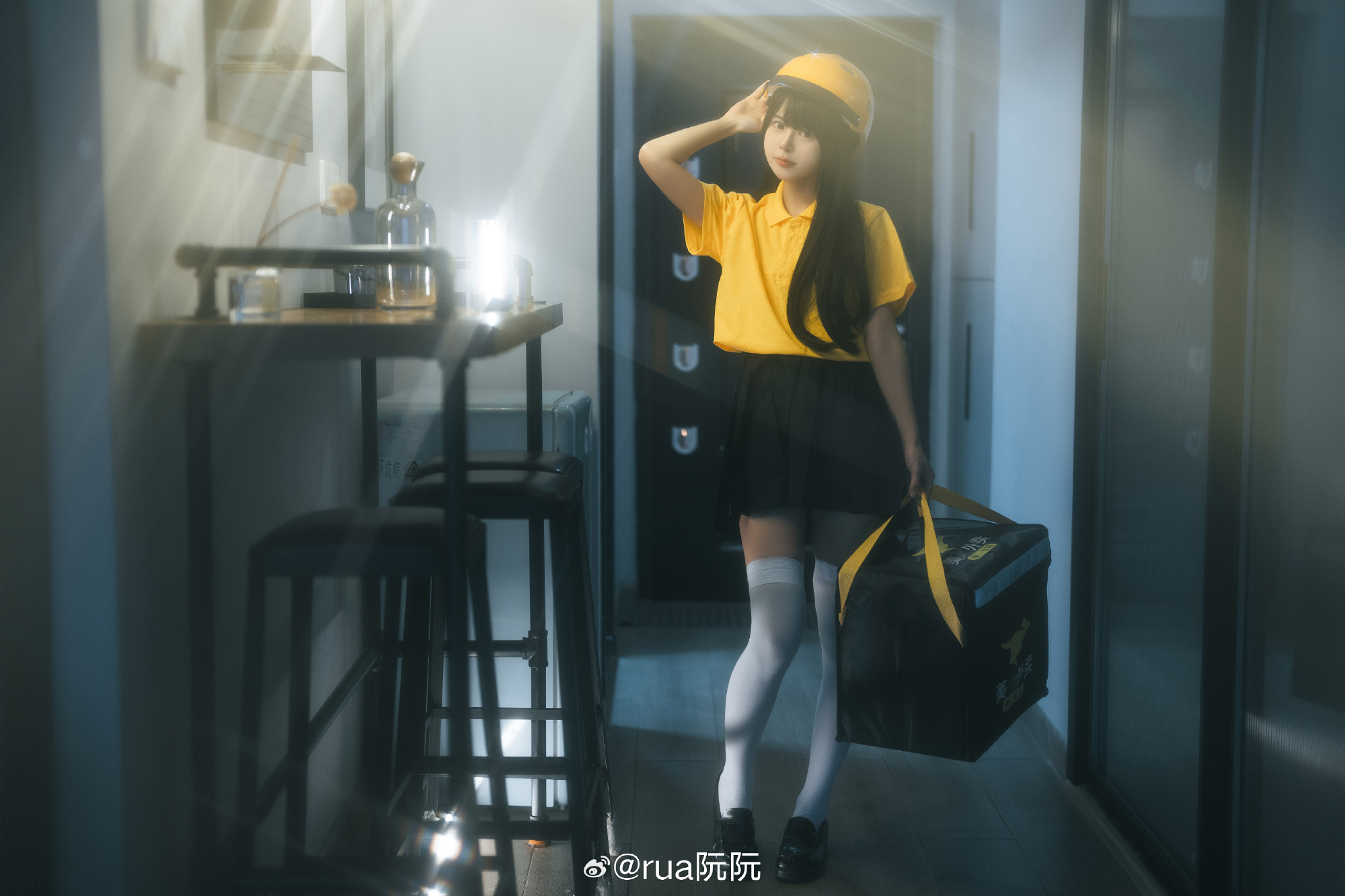 rua阮阮带上保温箱，体验送外卖的一天-艺库