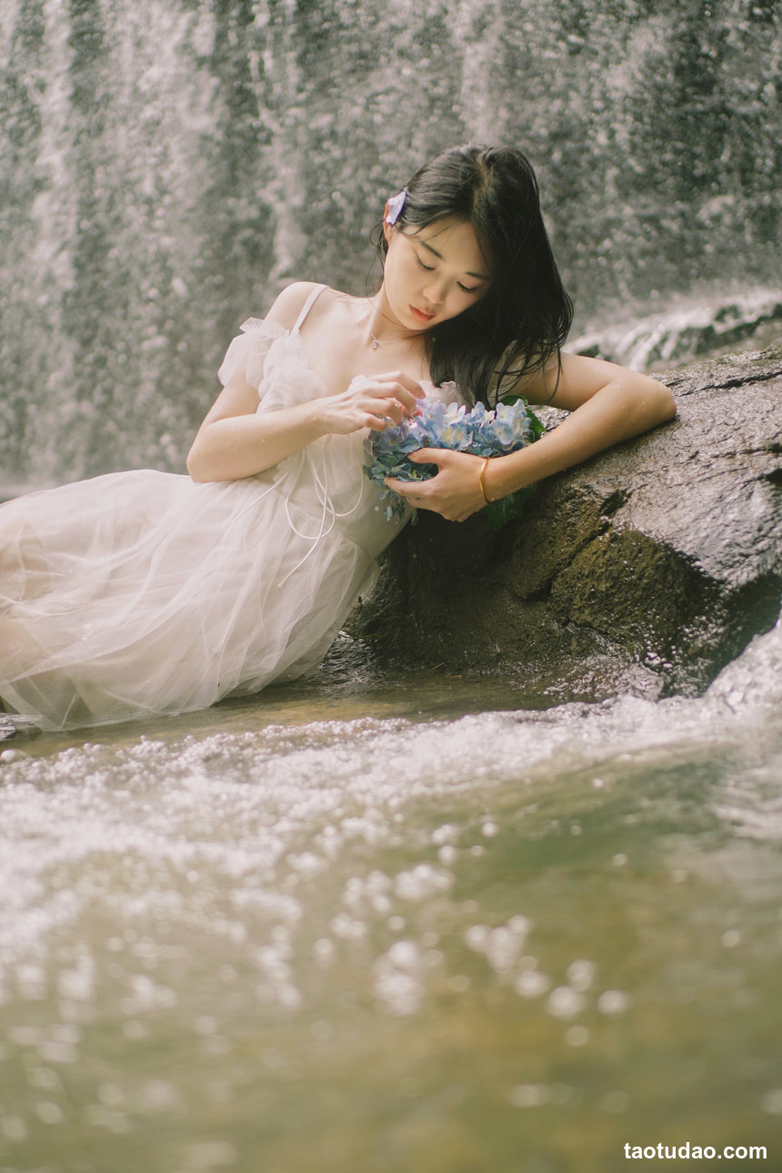 图片[3]-[YITUYU艺图语]2022.12.15 流淌的柔情 小桃[21+1P／267MB]-绅士图