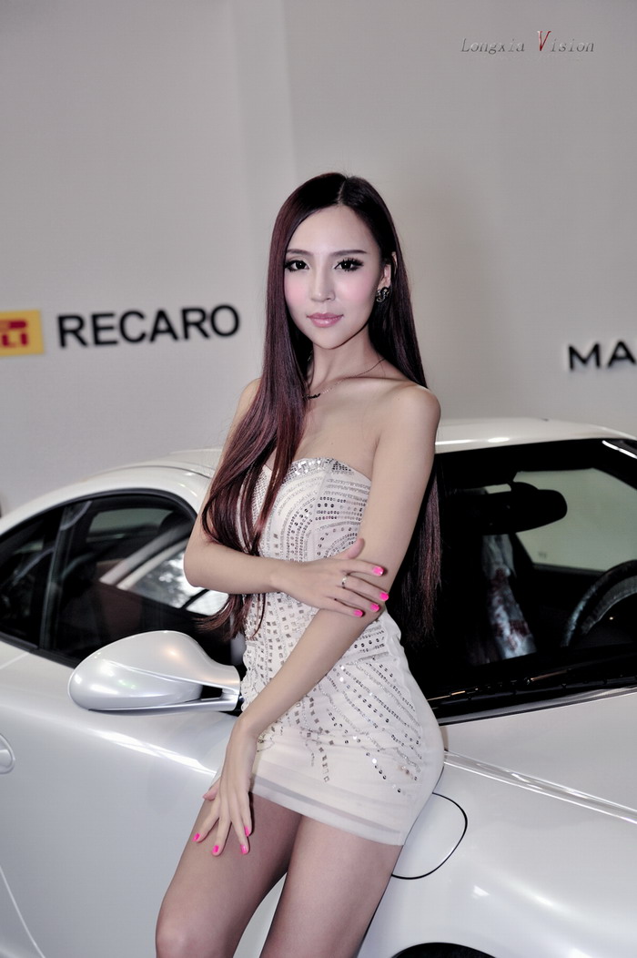2012国际汽车零部件博览会MANTHEY展台的高挑气质美女模特 / 14P / 美图集锦-绅士图