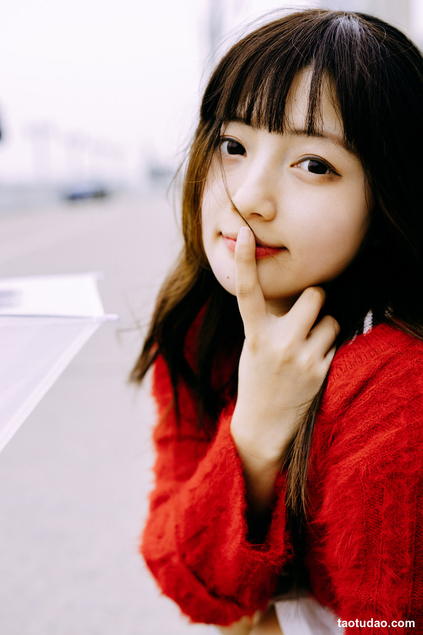 图片[4]-[YITUYU艺图语]2022.04.29 红色街头 黎美汐[33+1P／398MB]-绅士图