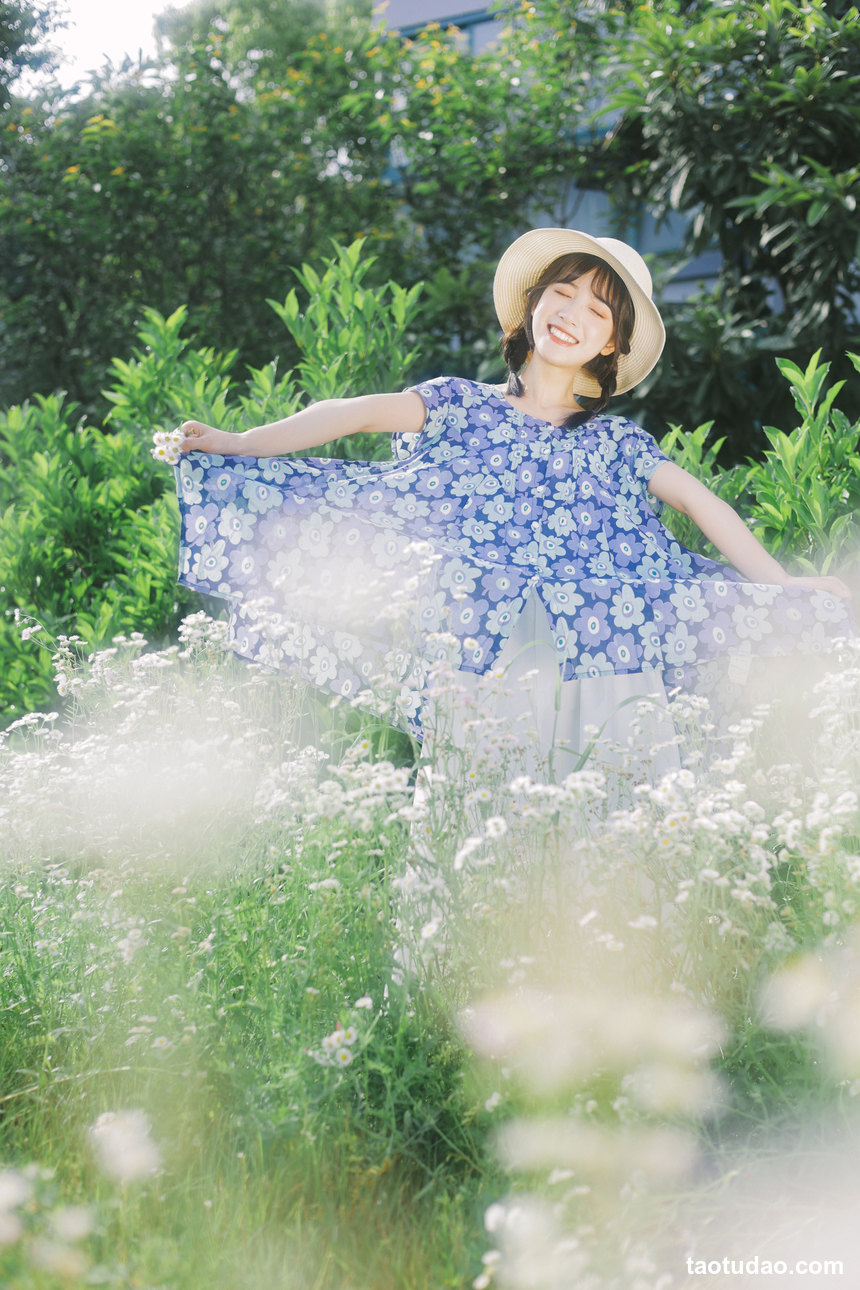 图片[2]-[YITUYU艺图语]2022.07.06 初夏的花海 一只阿梦崽[34+1P／309MB]-绅士图