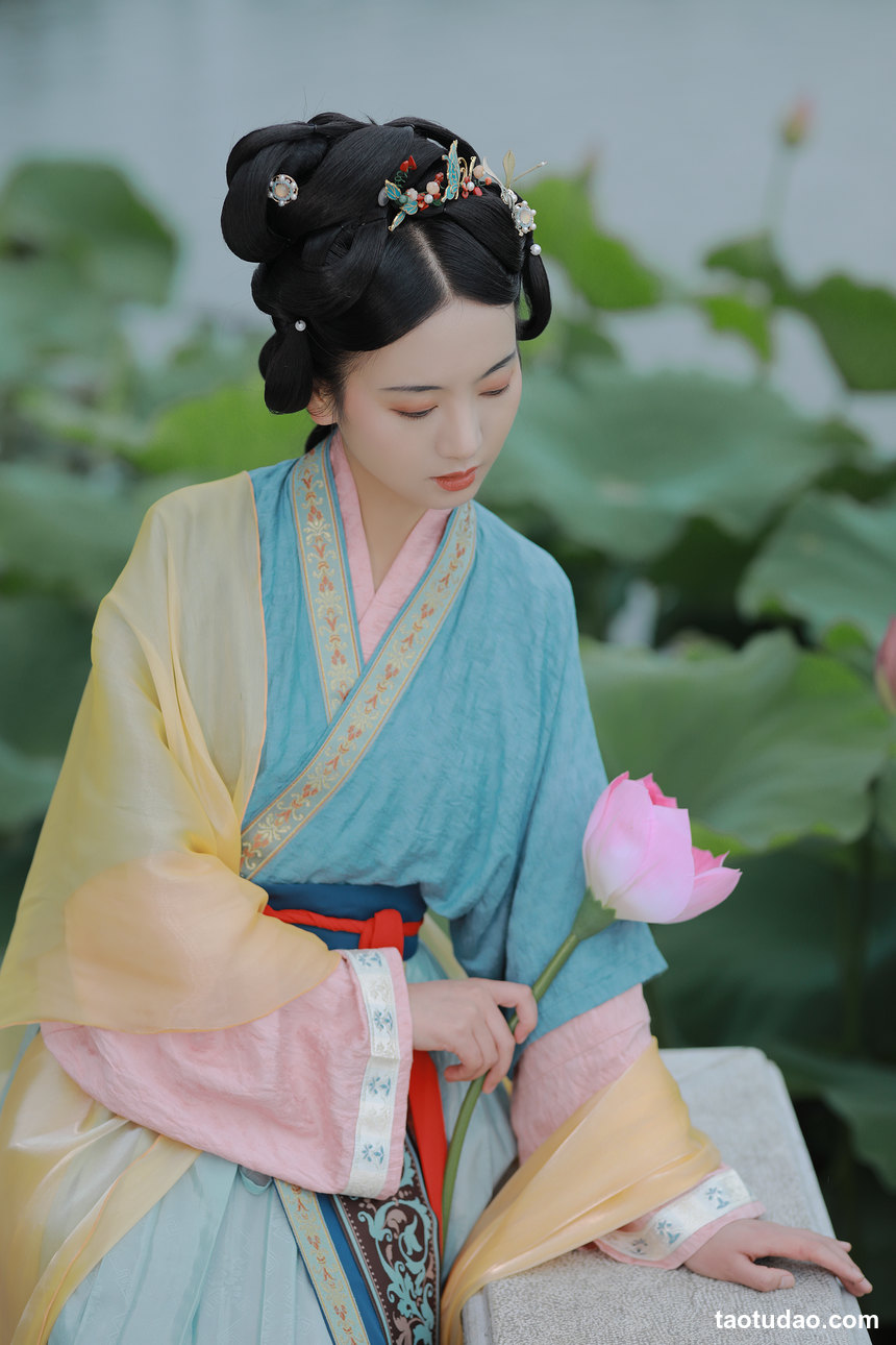 图片[3]-[YITUYU艺图语]2022.08.12 夏日长 瑜瑾[38+1P／780MB]-绅士图