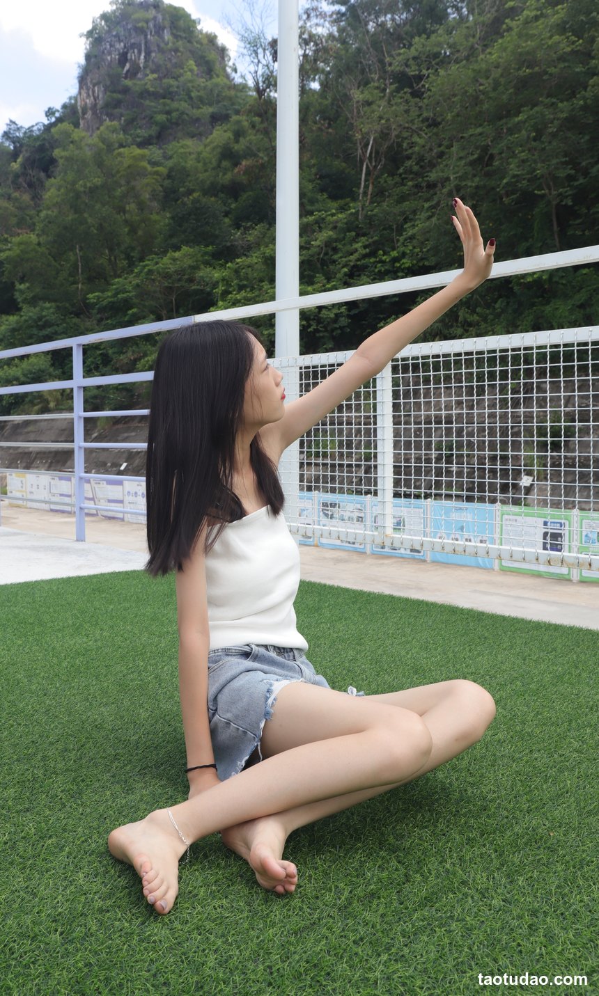 图片[4]-Pary摄影 NO.005 使出混身解数终于哄得表妹拍了套吊带美脚[172P／962MB]-绅士图