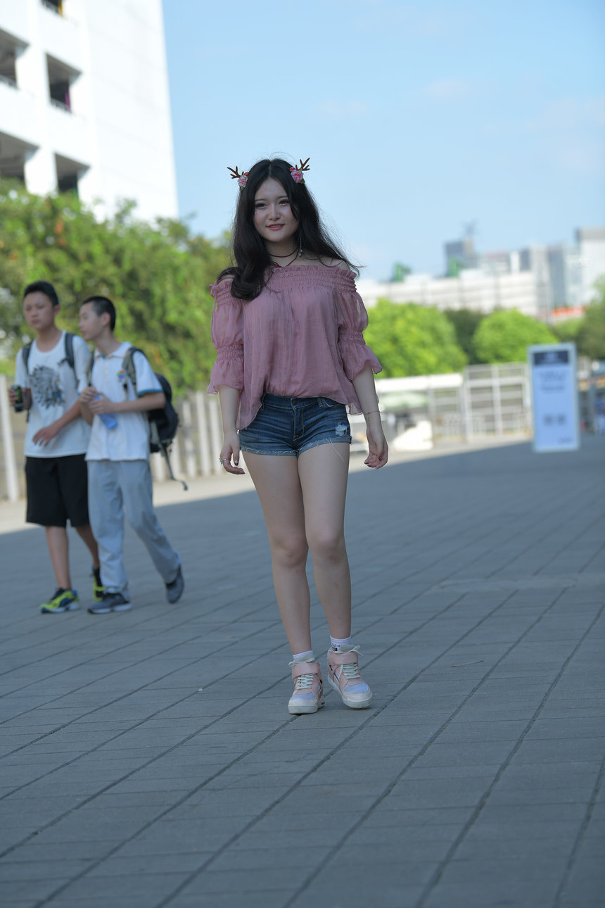 图片[4]-精选街拍作品 NO.0042 粉色衣服热裤可爱女孩高清原图[81P／75.8MB]-绅士图
