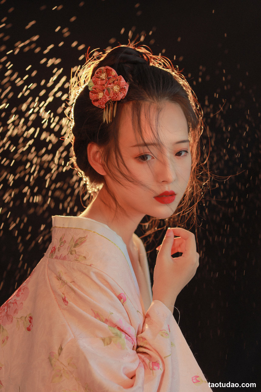 图片[4]-[YITUYU艺图语]2022.07.11 神明少女 秦朝歌[21+1P／229MB]-绅士图