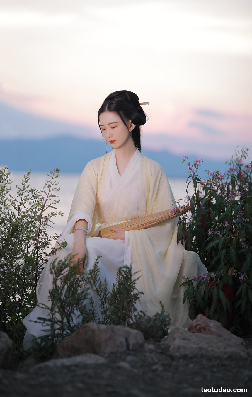 图片[3]-[YITUYU艺图语]2022.08.24 山月不知心底事 Z[29+1P／524MB]-绅士图