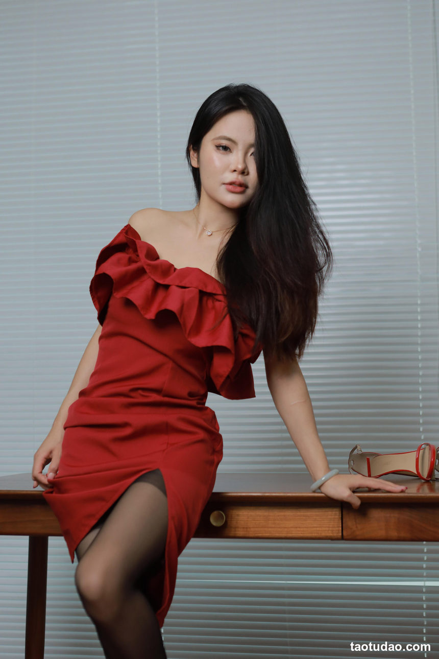 图片[3]-[IESS异思趣向] 2024.06.30 丝享家 1781 兔兔《红衣嘿丝》[87P-185MB]-绅士图