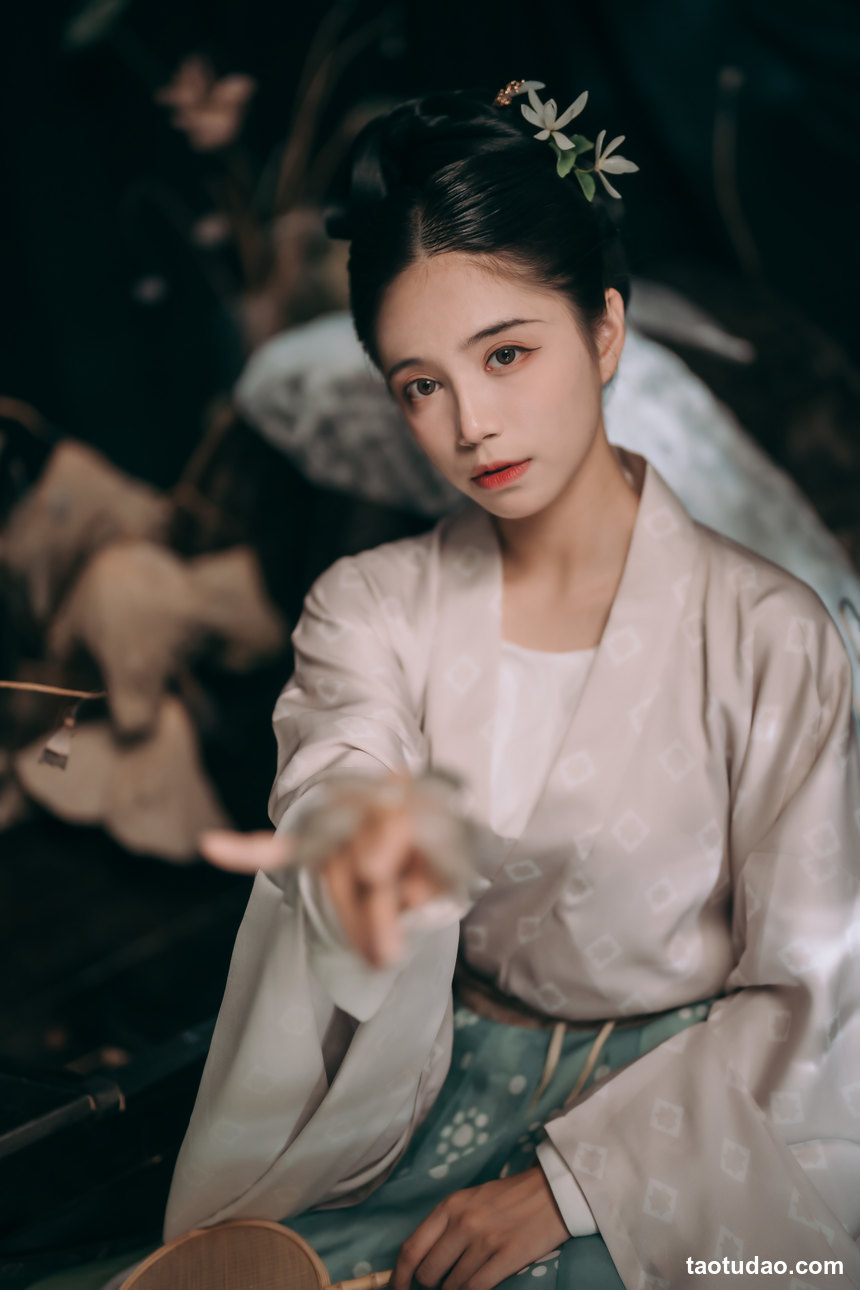 图片[3]-[YITUYU艺图语]2022.10.11 行香子 贰加六[31+1P／138MB]-绅士图