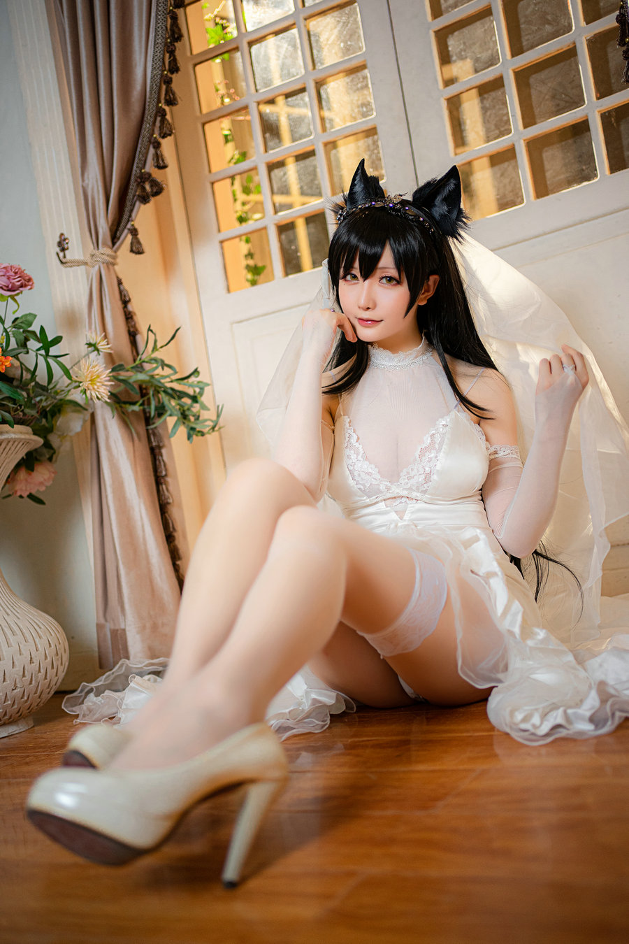 Coser小姐姐星之迟迟 - 爱宕婚纱 / 25P-107MB / cos萌妹-绅士图