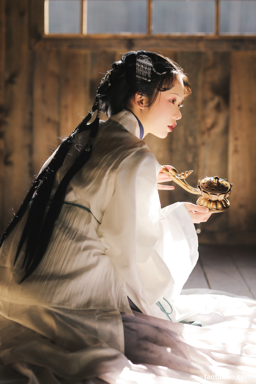 图片[2]-[YITUYU艺图语]2022.04.21 枕石听泉 槐枝-[26+1P／383MB]-绅士图