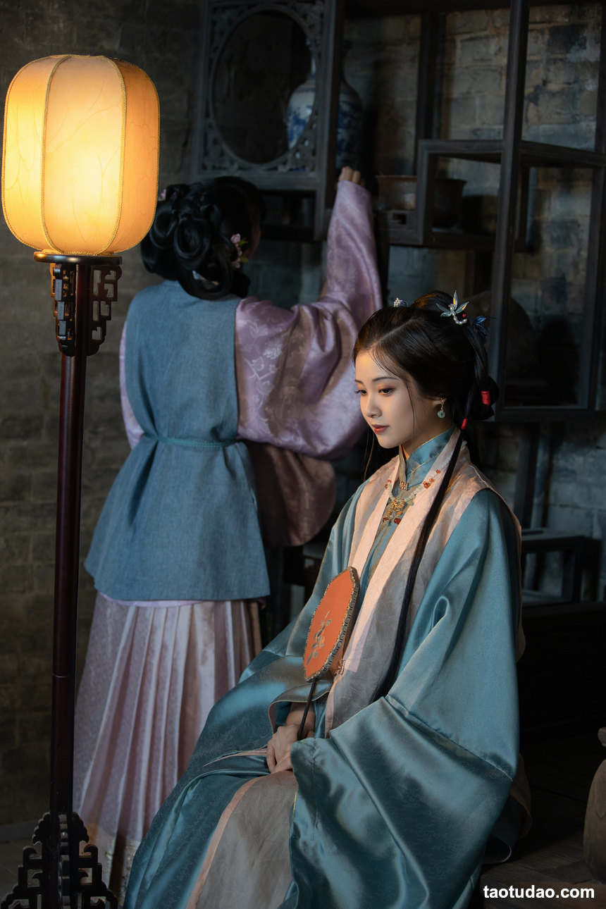 图片[2]-[YITUYU艺图语]2022.12.24 南州春色 三也酱酱[33+1P／347MB]-绅士图