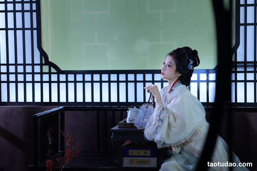 图片[2]-[YITUYU艺图语]2023.03.05 一首斐然诗 不及丿[25+1P／199MB]-绅士图