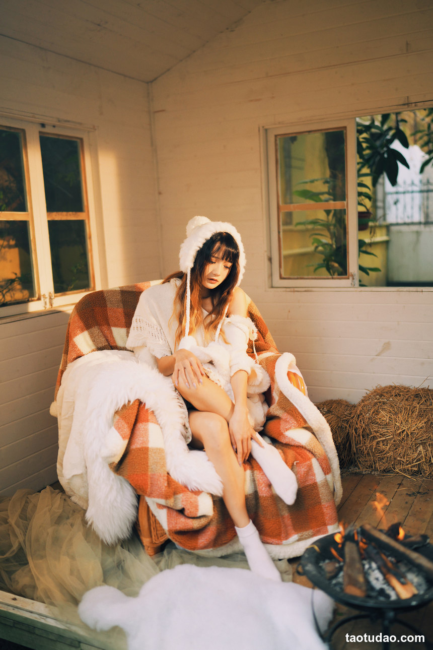 图片[2]-[YITUYU艺图语]2022.05.01 暖冬 兔子Zzz不吃胡萝卜[25+1P／113MB]-绅士图