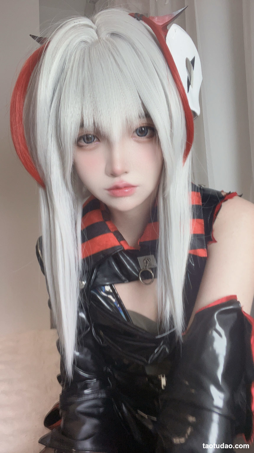 疯猫ss - 明日方舟 W [33P-65MB]-绅士图