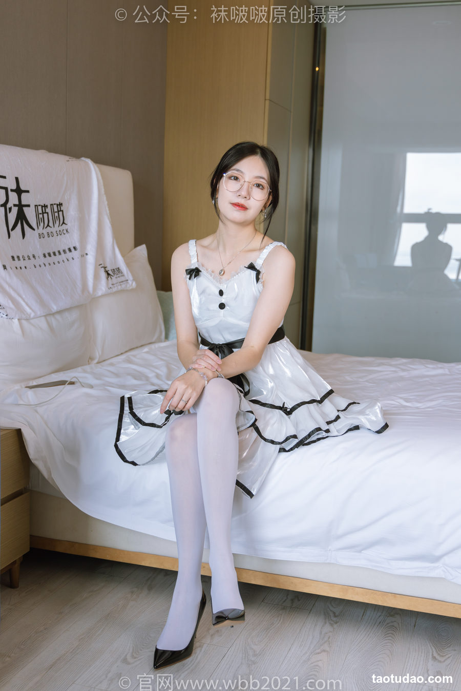 图片[2]-[BoBoSocks袜啵啵]NO.299 小甜豆-两双高跟鞋、厚白丝大腿袜、厚黑丝大腿袜[170P+1V／8.20GB]-绅士图