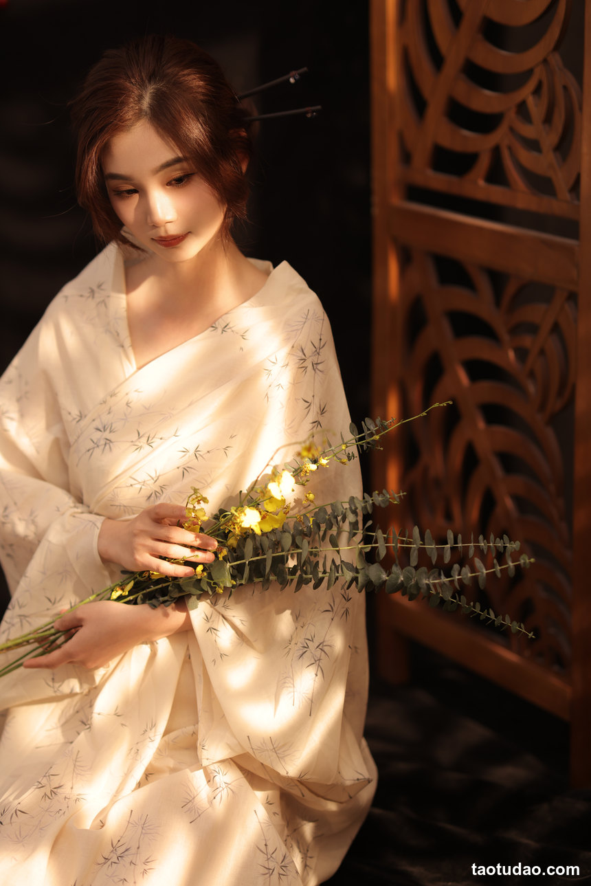 图片[3]-[YITUYU艺图语]2023.01.05 暮色 Juuuudy兒[21+1P／285MB]-绅士图