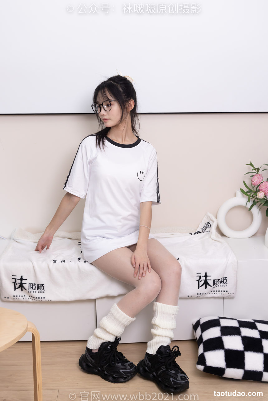 图片[2]-[BoBoSocks袜啵啵]NO.376 甜甜圈-运动鞋、堆堆袜套、白丝[150P+1V／5.54GB]-绅士图