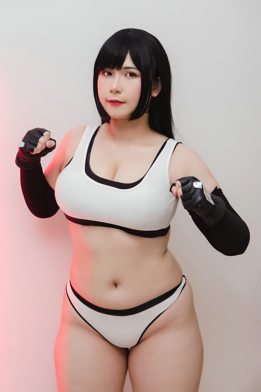 Uy Uy - Tifa Lockhart / 17P-95MB / cos萌妹-绅士图
