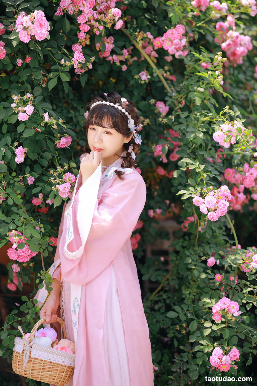 图片[2]-[YITUYU艺图语]2022.08.20 吻花香 Suky喜欢软绵绵毛茸茸的团子[25+1P／205MB]-绅士图