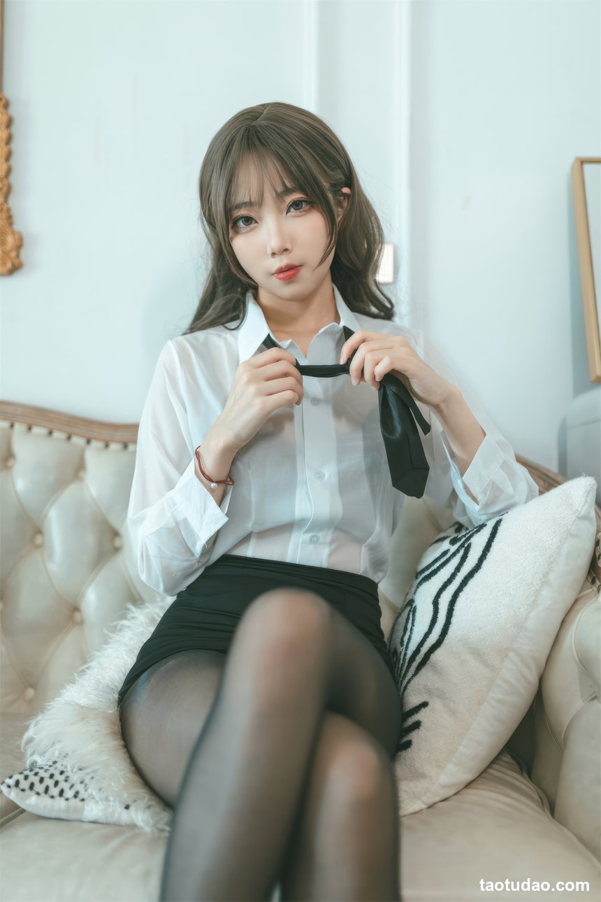 图片[4]-杏仁曲奇 – NO.11 OL额外时间 [61P-315MB]-绅士图