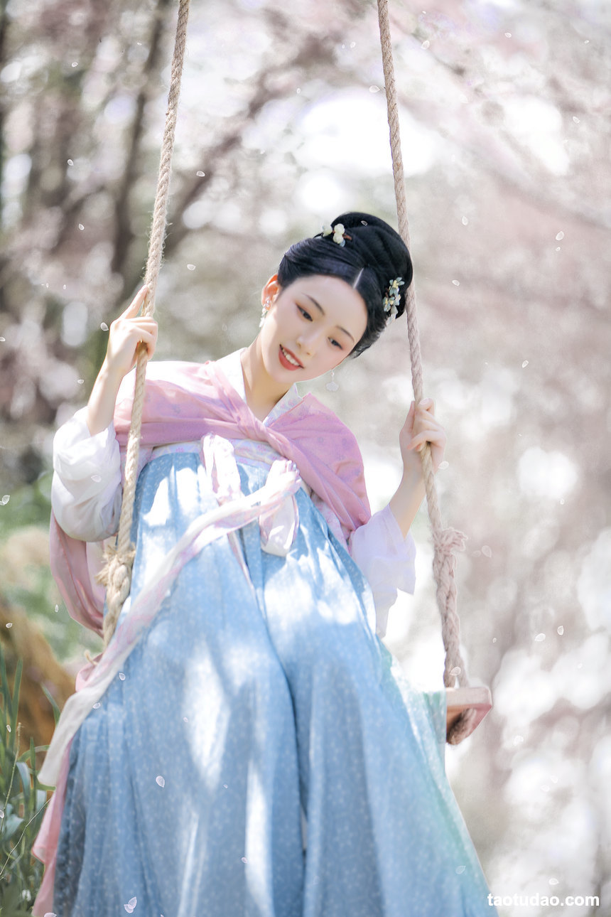 图片[2]-[YITUYU艺图语]2022.04.23 秋千架下 槐枝-[21+1P／431MB]-绅士图