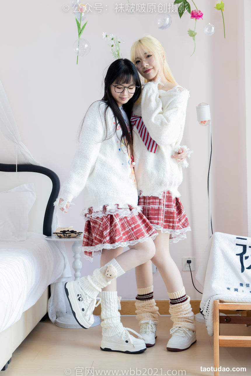 图片[2]-[BoBoSocks袜啵啵]NO.484 小甜豆甜甜圈-两双板鞋、油亮肉丝、堆堆袜套、白棉袜、脚对脚 斗脚 手互相挠脚剧情[172P+1V／7.44GB]-绅士图