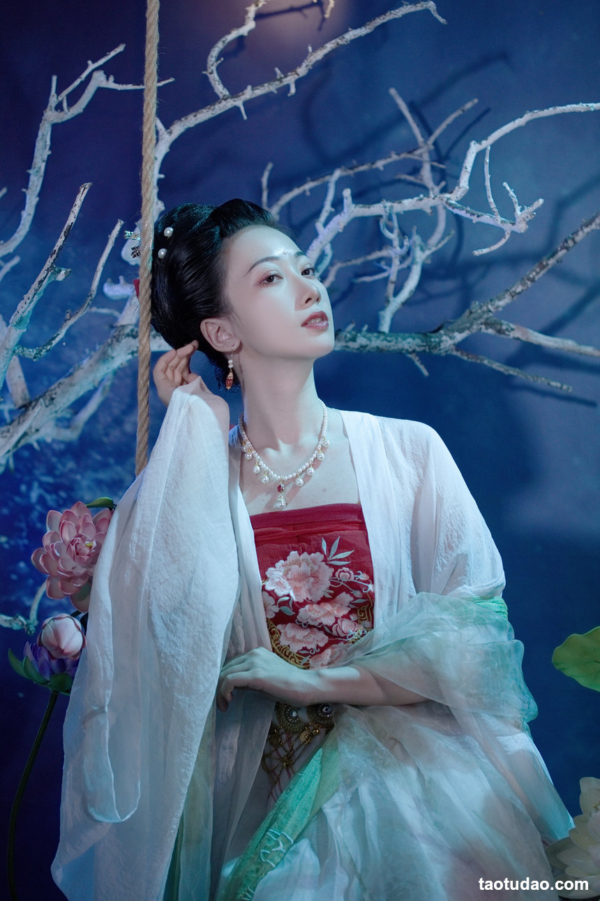 图片[4]-[YITUYU艺图语]2022.08.26 嫦娥 犬壹-[32+1P／749MB]-绅士图