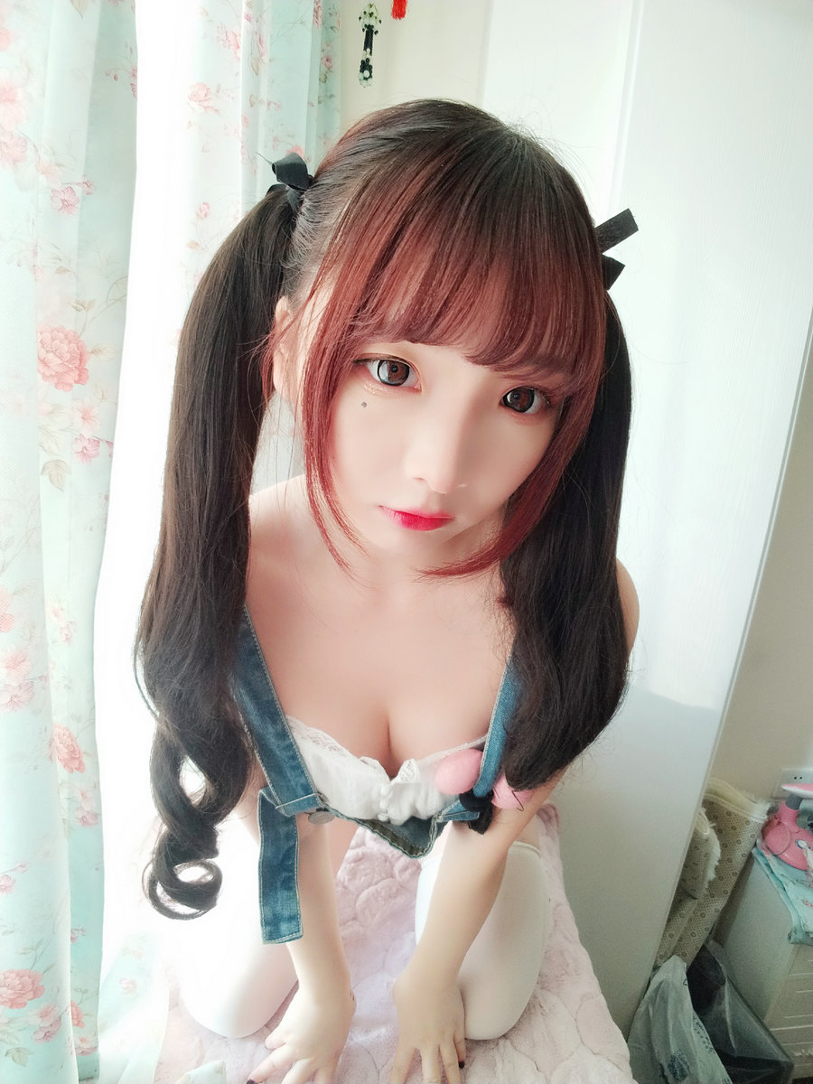 二次元美女古川kagura - 牛仔吊带短裤 / 40P-159MB / cos萌妹-绅士图