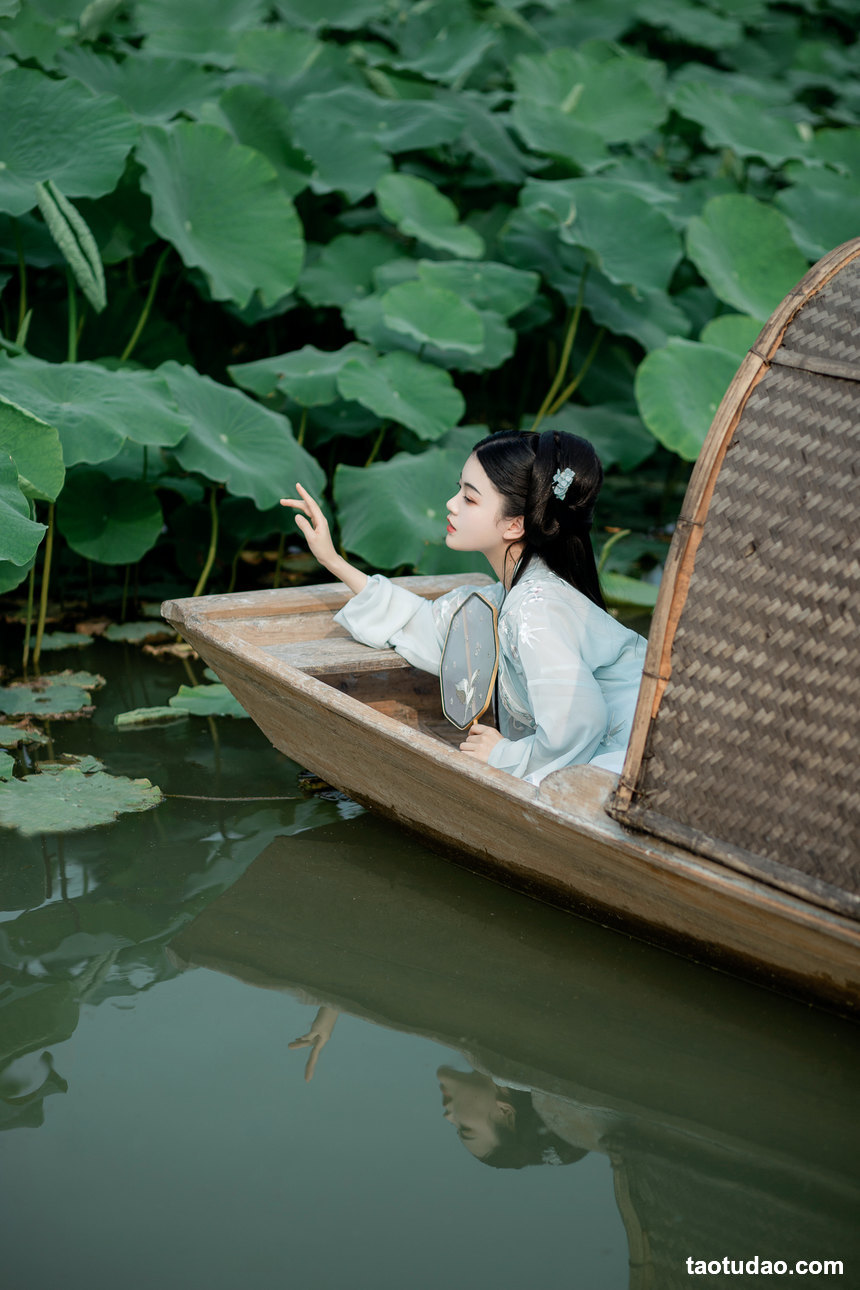 图片[2]-[YITUYU艺图语]2022.03.05 青莲 知予北[24+1P／265MB]-绅士图