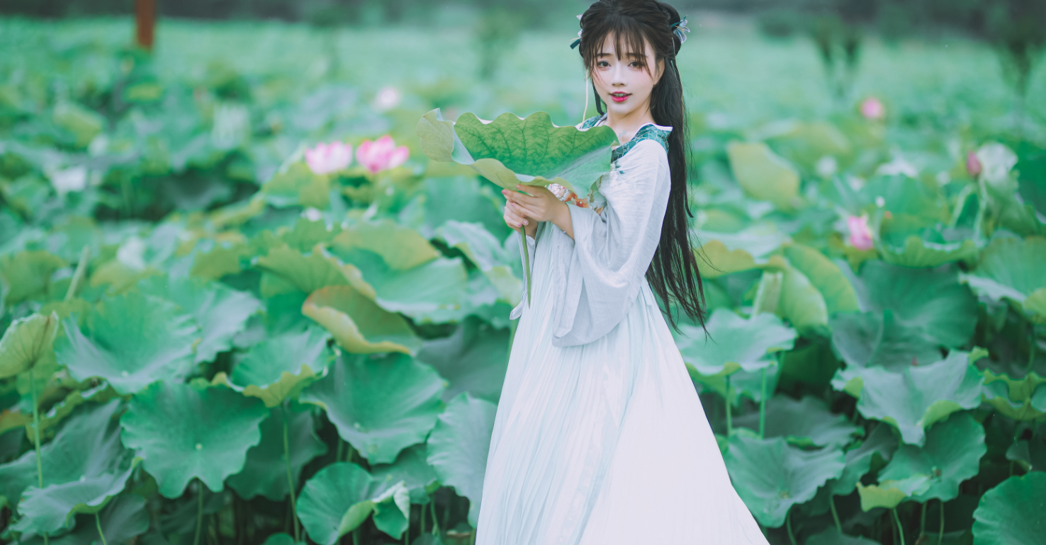网红和明星差别在哪?同是狐妖小红娘,杨幂和王奕萌气质大不同