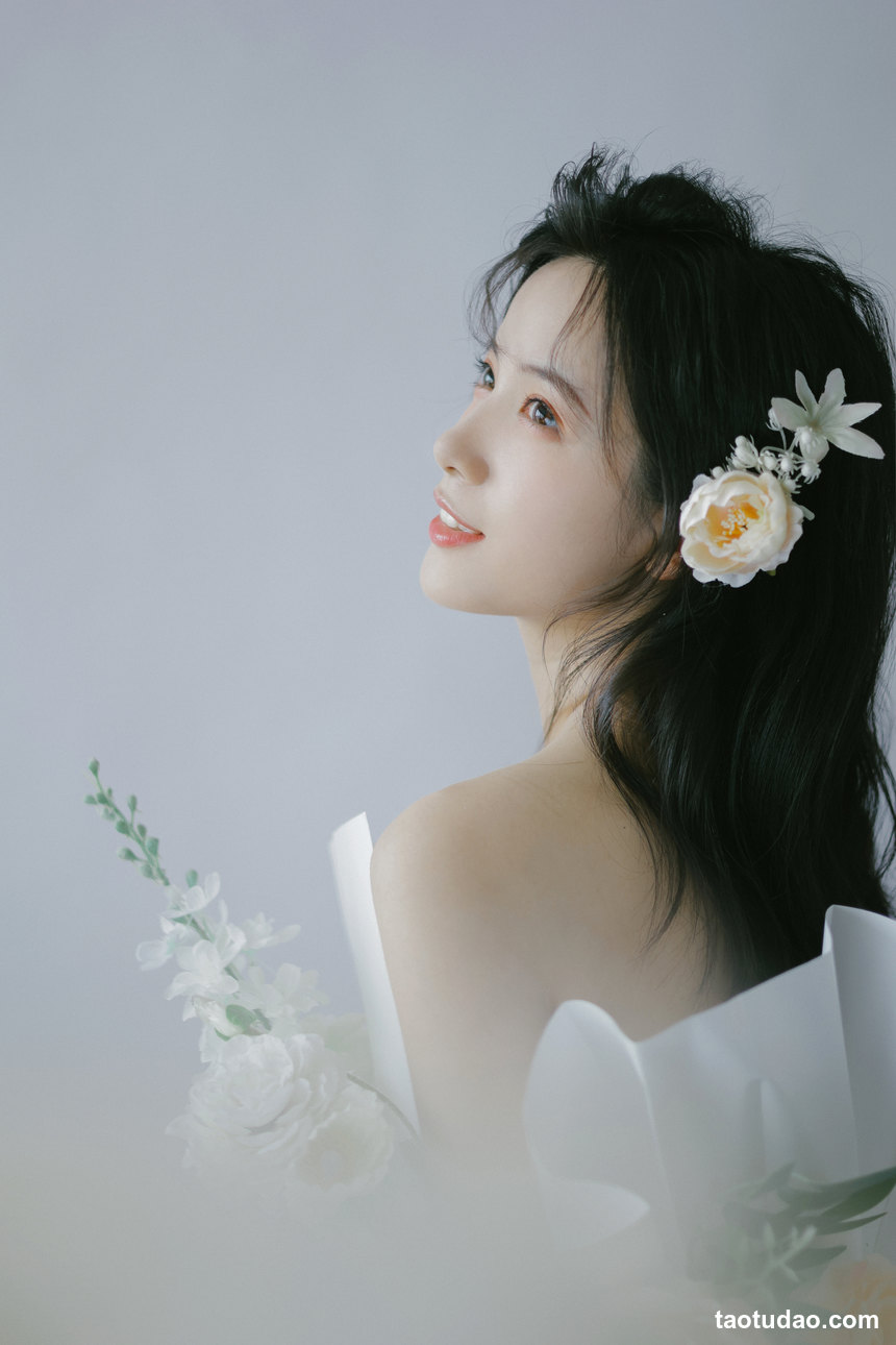 图片[3]-[YITUYU艺图语]2022.07.26 花束女孩 一只阿梦崽[31+1P／256MB]-绅士图