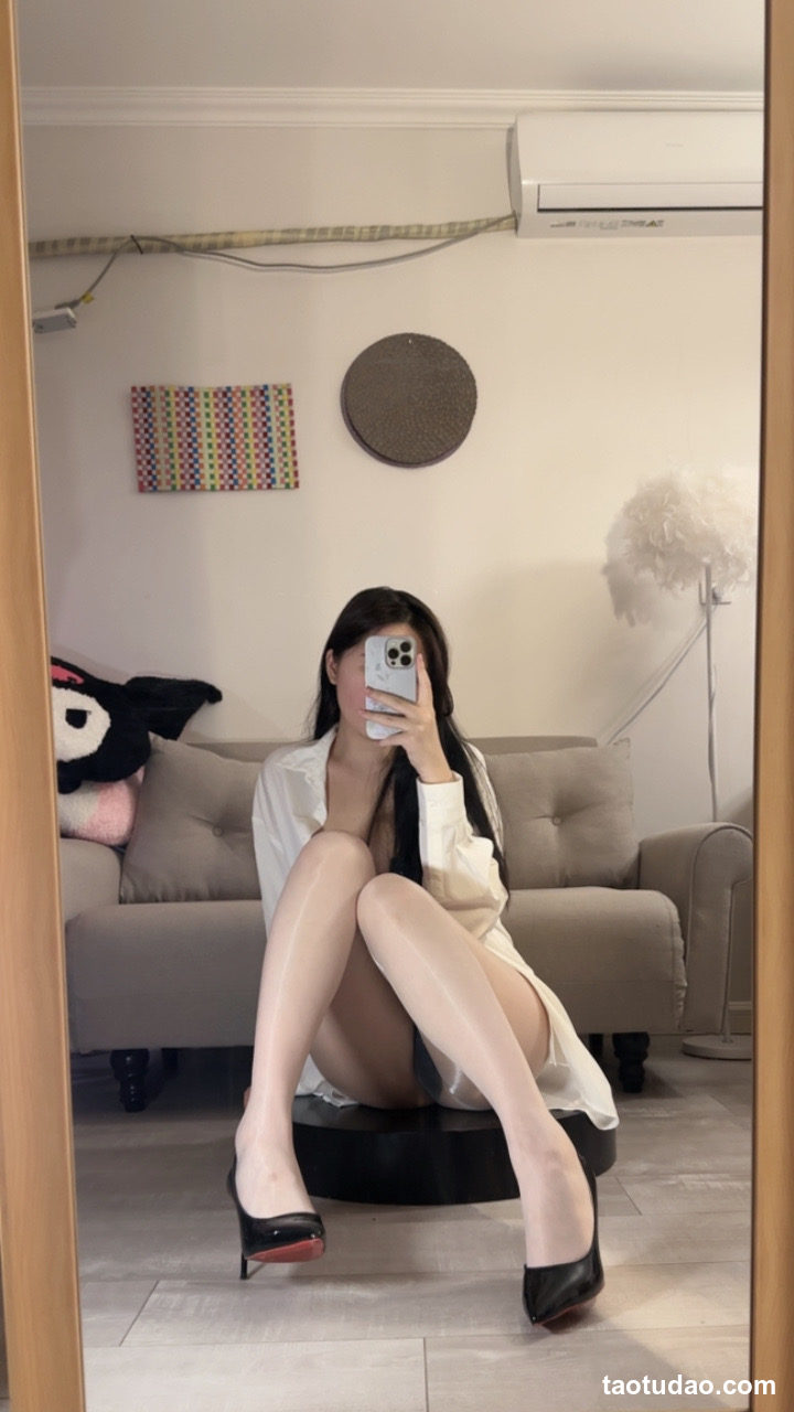 玫桃泡芙 - 纯欲妹纸[73P+26V-183MB]-绅士图