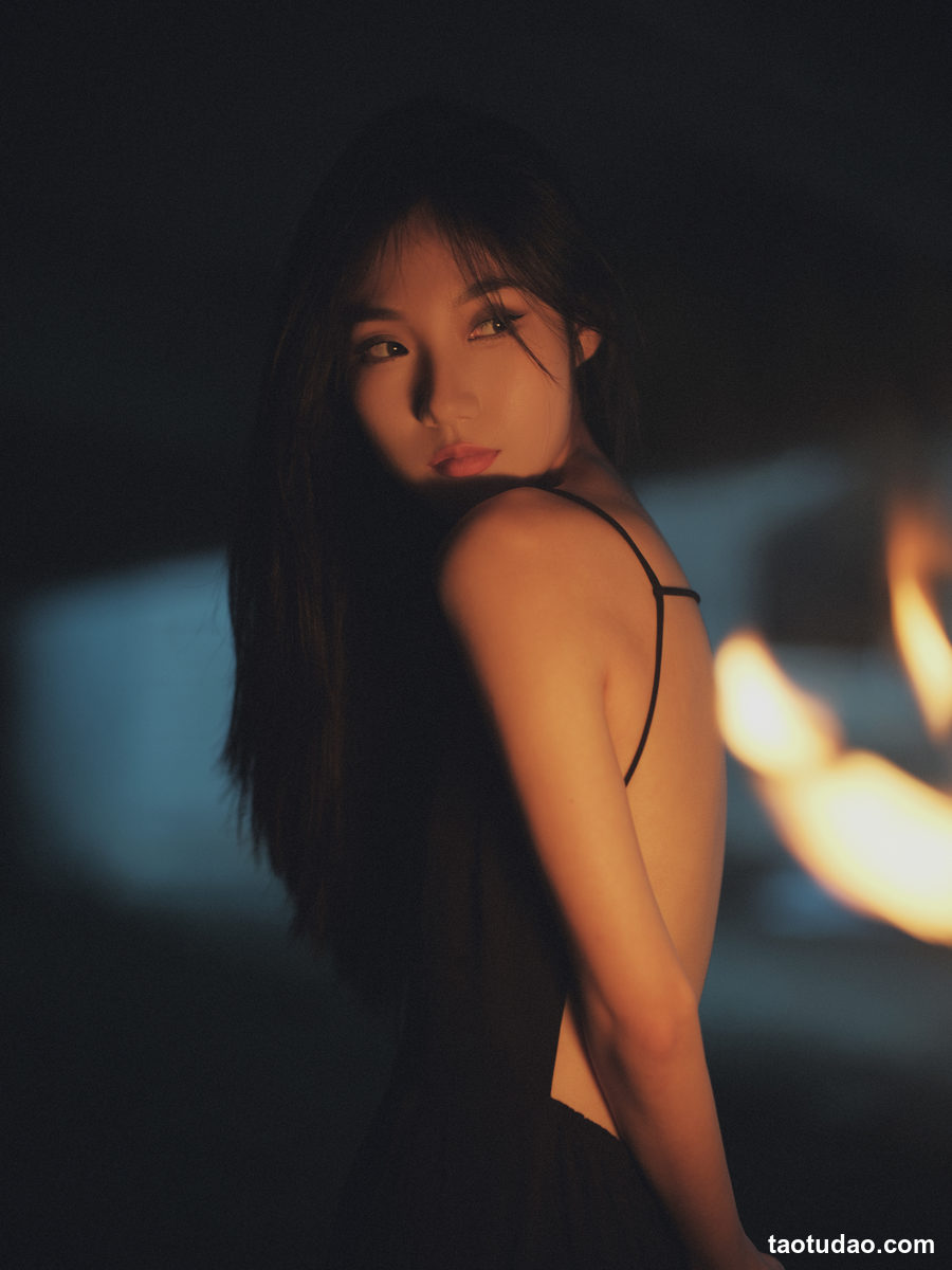 图片[2]-[YITUYU艺图语]2023.02.20 火 阿万[43+1P／584MB]-绅士图